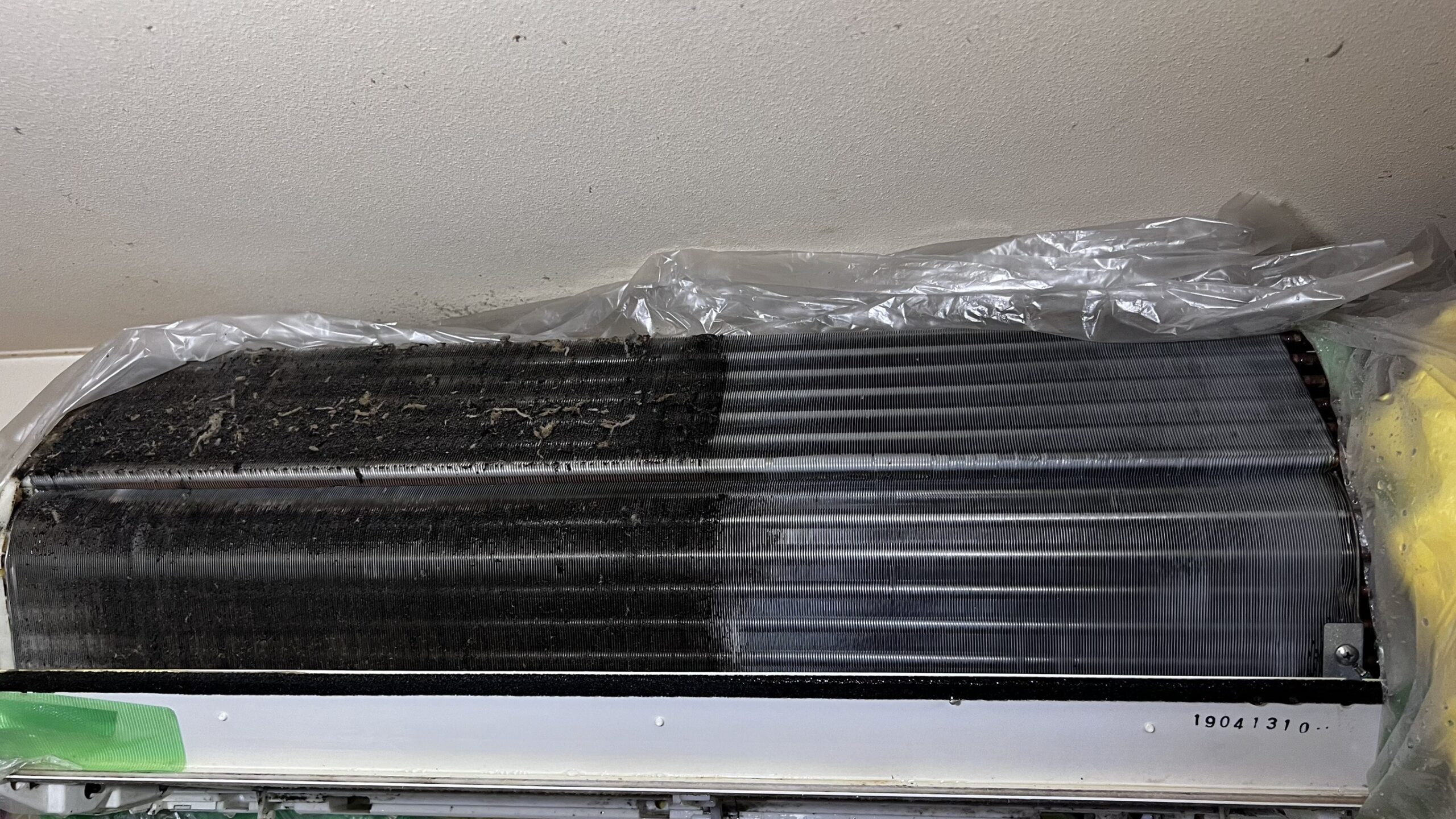 お掃除機能付きエアコンの内部確認