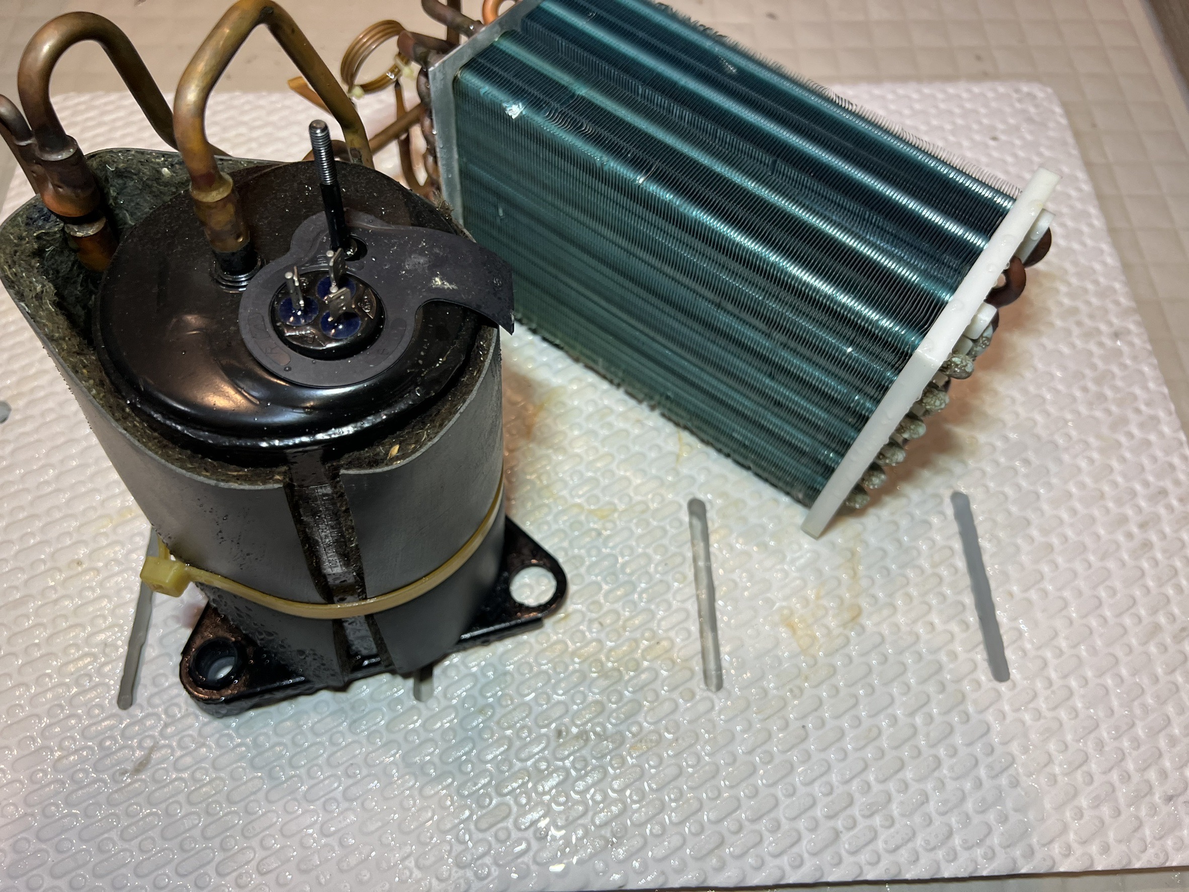 ドラム式洗濯機の部品洗浄後確認